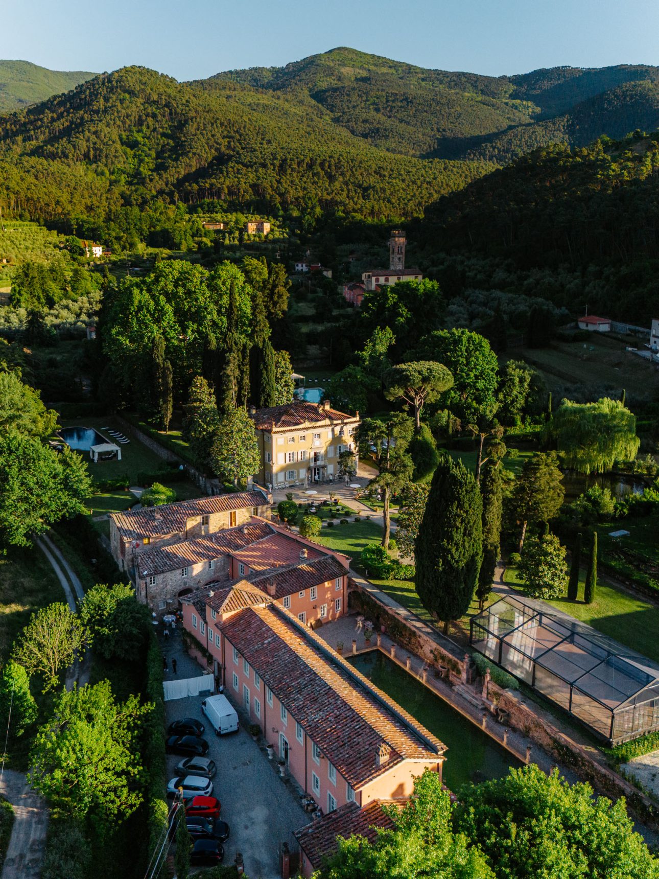 Panoramic drone view of villa and surroundings luxury Jewish Wedding Tuscany