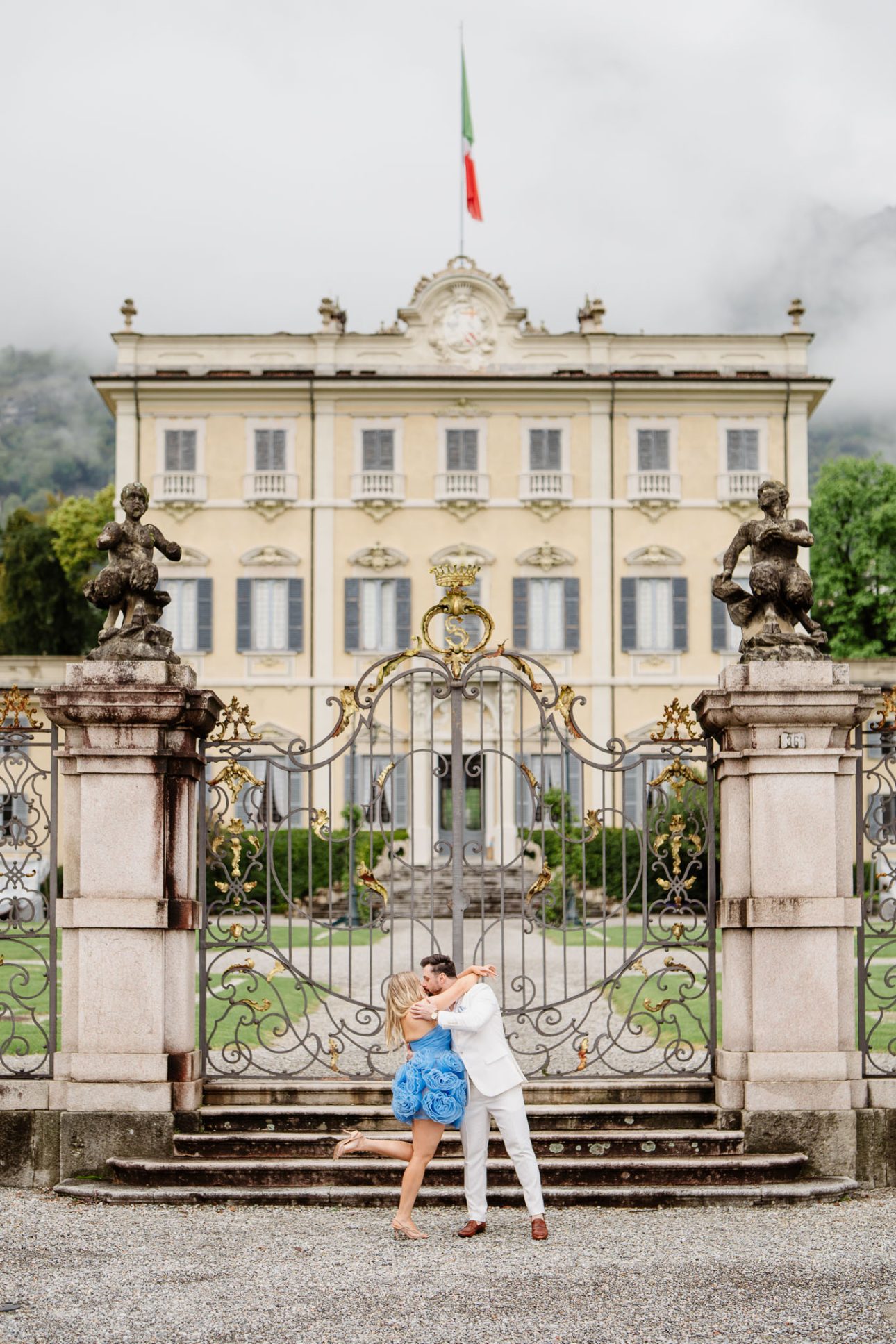 lake como elopement photographer italy